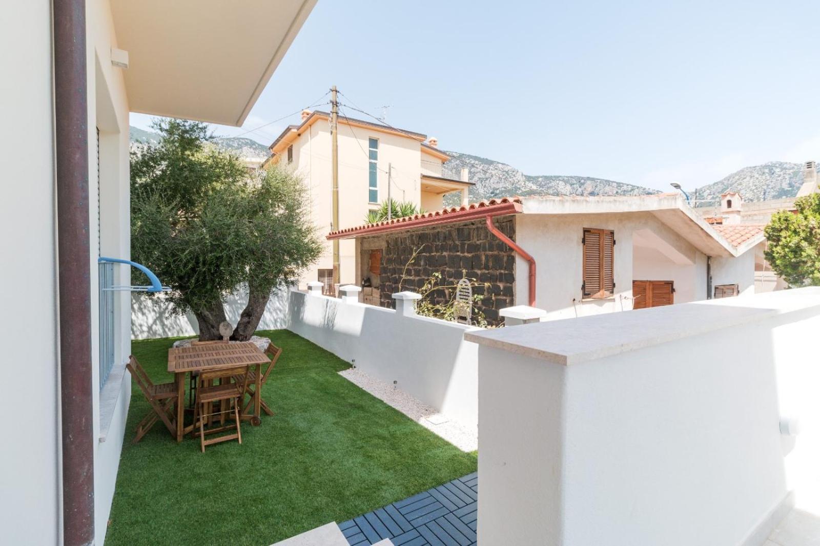 Appartamento Perla Verde, Wifi E Air Con Cala Gonone Ngoại thất bức ảnh